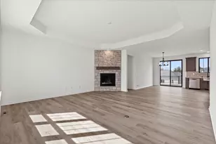 804 Viewpoint Ave, Waukesha, WI 53188 - Photo 11