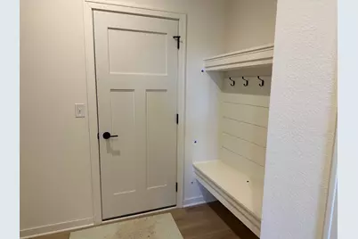 804  Viewpoint Ave, Waukesha, WI 53188 - Photo 5