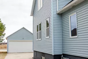 1401 S 31st St, Manitowoc, WI 54220 - Photo 19