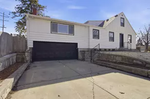 4076 N 93rd St, Wauwatosa, WI 53222 - Photo 45