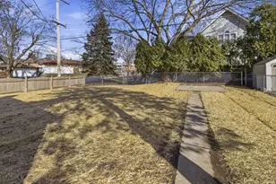 4076 N 93rd St, Wauwatosa, WI 53222 - Photo 37