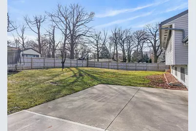 1819 W Mallory Ave, Milwaukee, WI 53221 - Photo 37