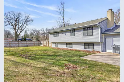 1819 W Mallory Ave, Milwaukee, WI 53221 - Photo 39