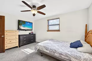 1819 W Mallory Ave, Milwaukee, WI 53221 - Photo 31