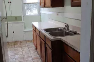 202 S School St, Mayville, WI 53050 - Photo 9