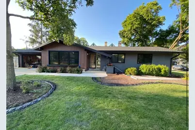 726 W Wisconsin Ave, Oconomowoc, WI 53066 - Photo 55