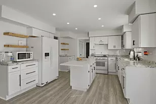 2405 16th Pl, Kenosha, WI 53140 - Photo 11