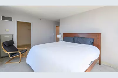 1660 N Prospect Ave #805, Milwaukee, WI 53202 - Photo 13