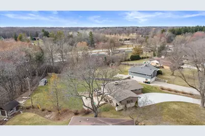 2365 S Green Links Dr, West Allis, WI 53227 - Photo 37