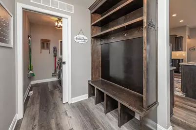 738  Willow Bend Dr, Racine, WI 53185 - Photo 19