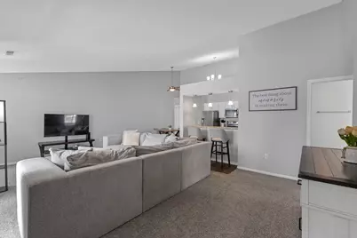 9374 W Loomis Rd #4, Franklin, WI 53132 - Photo 3