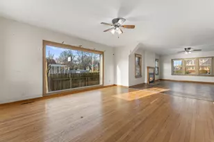 2704 N 46th St, Milwaukee, WI 53210 - Photo 7