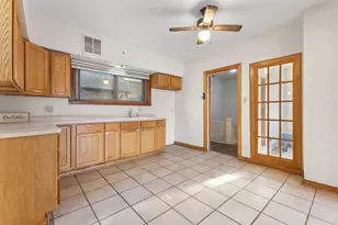 2704 N 46th St, Milwaukee, WI 53210 - Photo 11