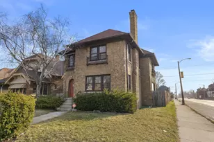 2704 N 46th St, Milwaukee, WI 53210 - Photo 3