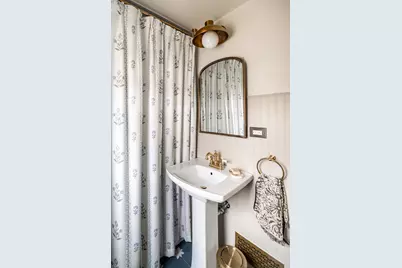 6590 W Hadley St, Milwaukee, WI 53210 - Photo 39