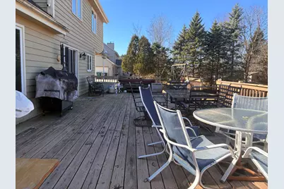 N64W15856  Wildflower Dr, Menomonee Falls, WI 53051 - Photo 9