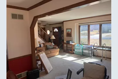 N64W15856  Wildflower Dr, Menomonee Falls, WI 53051 - Photo 5