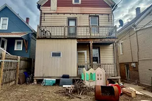 2415 S 9th St, Milwaukee, WI 53215 - Photo 19