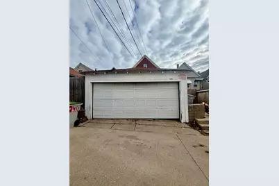 2415 S 9th St #2415A, Milwaukee, WI 53215 - Photo 17