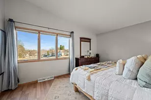 1130 Green Tree Rd, West Bend, WI 53090 - Photo 17