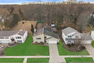 1130 Green Tree Rd, West Bend, WI 53090 - Photo 41