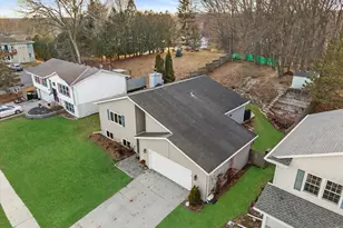 1130 Green Tree Rd, West Bend, WI 53090 - Photo 43