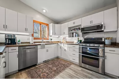 1130  Green Tree Rd, West Bend, WI 53090 - Photo 7