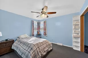 807 79th St, Kenosha, WI 53143 - Photo 11