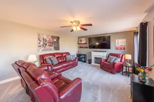 10908 65th St, Kenosha, WI 53142 - Photo 11