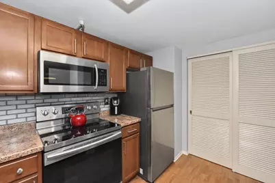 270 E Highland Ave #224, Milwaukee, WI 53202 - Photo 9