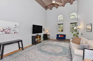 270 E Highland Ave, Milwaukee, WI 53202 - Photo 3