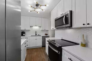 3541 S 46th St, Greenfield, WI 53220 - Photo 9