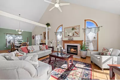 4732 W Woodward Dr, Franklin, WI 53132 - Photo 5