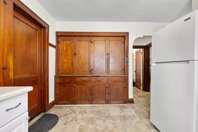 3709 W Miller Ln, Milwaukee, WI 53208 - Photo 7