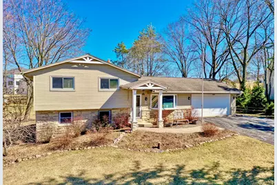 W189N5050  Crest View Ter, Menomonee Falls, WI 53051 - Photo 31