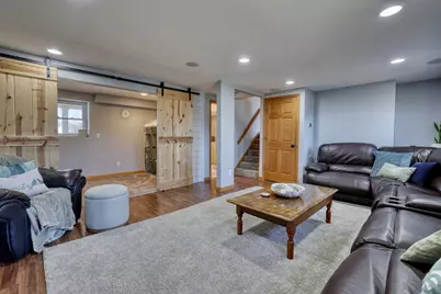 W189N5050  Crest View Ter, Menomonee Falls, WI 53051 - Photo 13