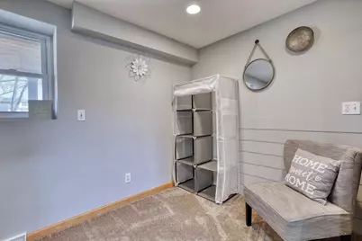 W189N5050  Crest View Ter, Menomonee Falls, WI 53051 - Photo 17