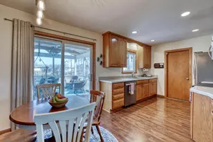 W189N5050 Crestview Terrace, Menomonee Falls, WI 53051 - Photo 9