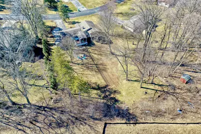 W189N5050  Crest View Ter, Menomonee Falls, WI 53051 - Photo 41