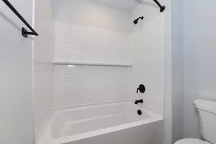 9546 S Bergamont Dr, Franklin, WI 53132 - Photo 43