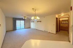 715 Canterberry Ct, West Bend, WI 53090 - Photo 3