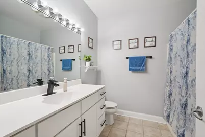 1915 N Water St #209, Milwaukee, WI 53202 - Photo 17