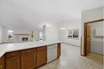 2050  Blackfoot Ave, Grafton, WI 53024 - Photo 11