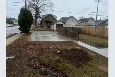 3171 S 9th St, Milwaukee, WI 53215 - Photo 3