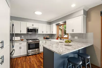 3850  Klondike Ct #B, Brookfield, WI 53045 - Photo 5