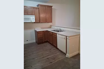 2135  Rainbow Lake Ln #124, West Bend, WI 53090 - Photo 3