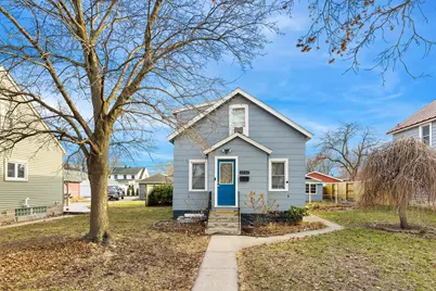 2132  Jackson St, La Crosse, WI 54601 - Photo 1