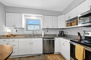 1213 Main St, Delafield, WI 53018 - Photo 15