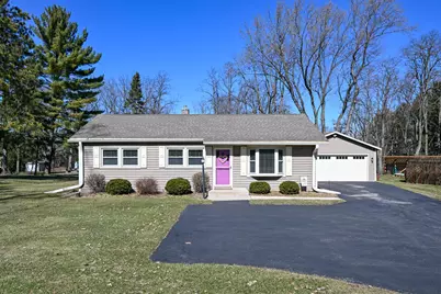 1213  Main St, Delafield, WI 53018 - Photo 5