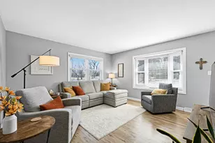 1213 Main St, Delafield, WI 53018 - Photo 11